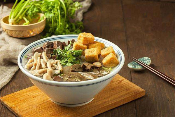 悠然自得老鸭粉丝汤